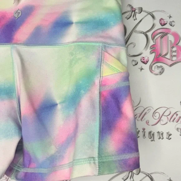 Pop flex active shorts cotton candy tie dye 🍭 pockets on sides pastel rainbow 🌈 - Picture 5 of 8
